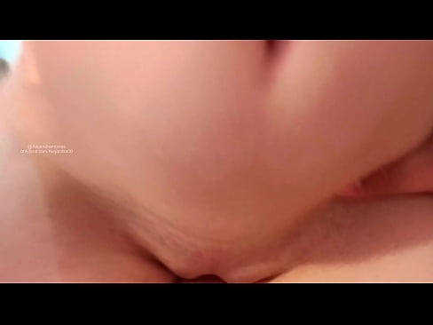 ❤️ منهنجي ڀيڻ جي ڪمري ۾ سمهڻ ۽ ائين ئي مون کي جاڳايو ️❌ معياري فحش